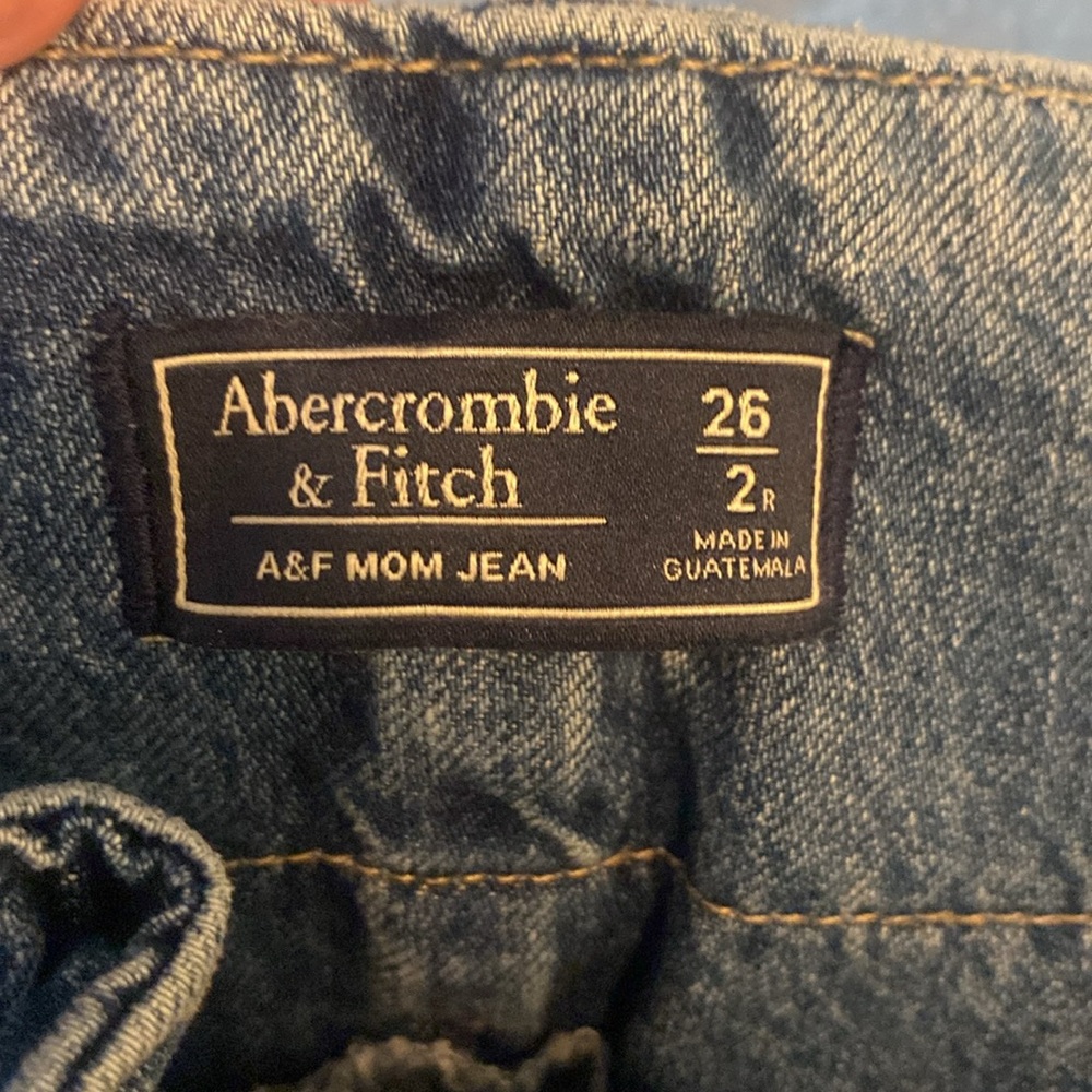 Abercrombie & Fitch Ultra High Rise Paper Bag Mom Jeans Sz 26/2 R Frayed Hem P - Picture 4 of 7